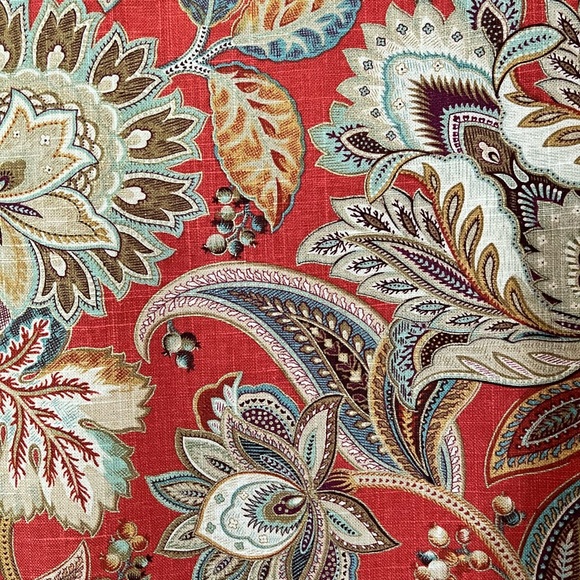 Country Curtains Drapery and Pillow Shams - Picture 6 of 11